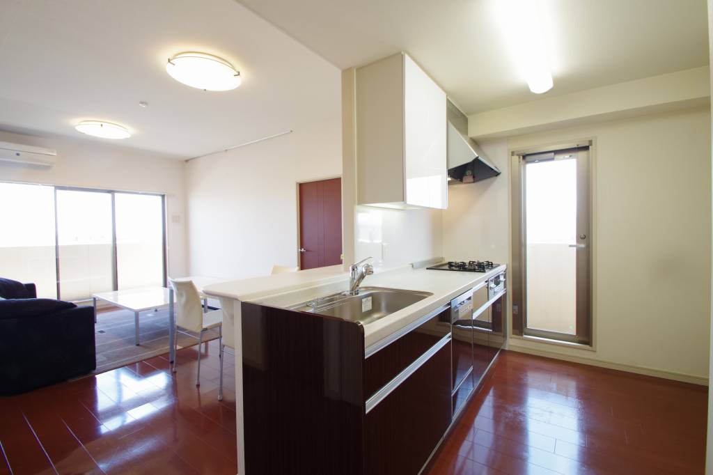 エンブルソレア今泉小前