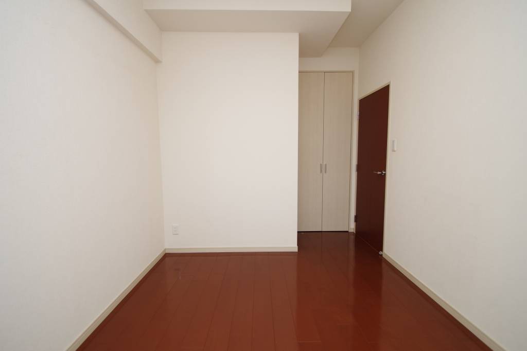 エンブルソレア今泉小前