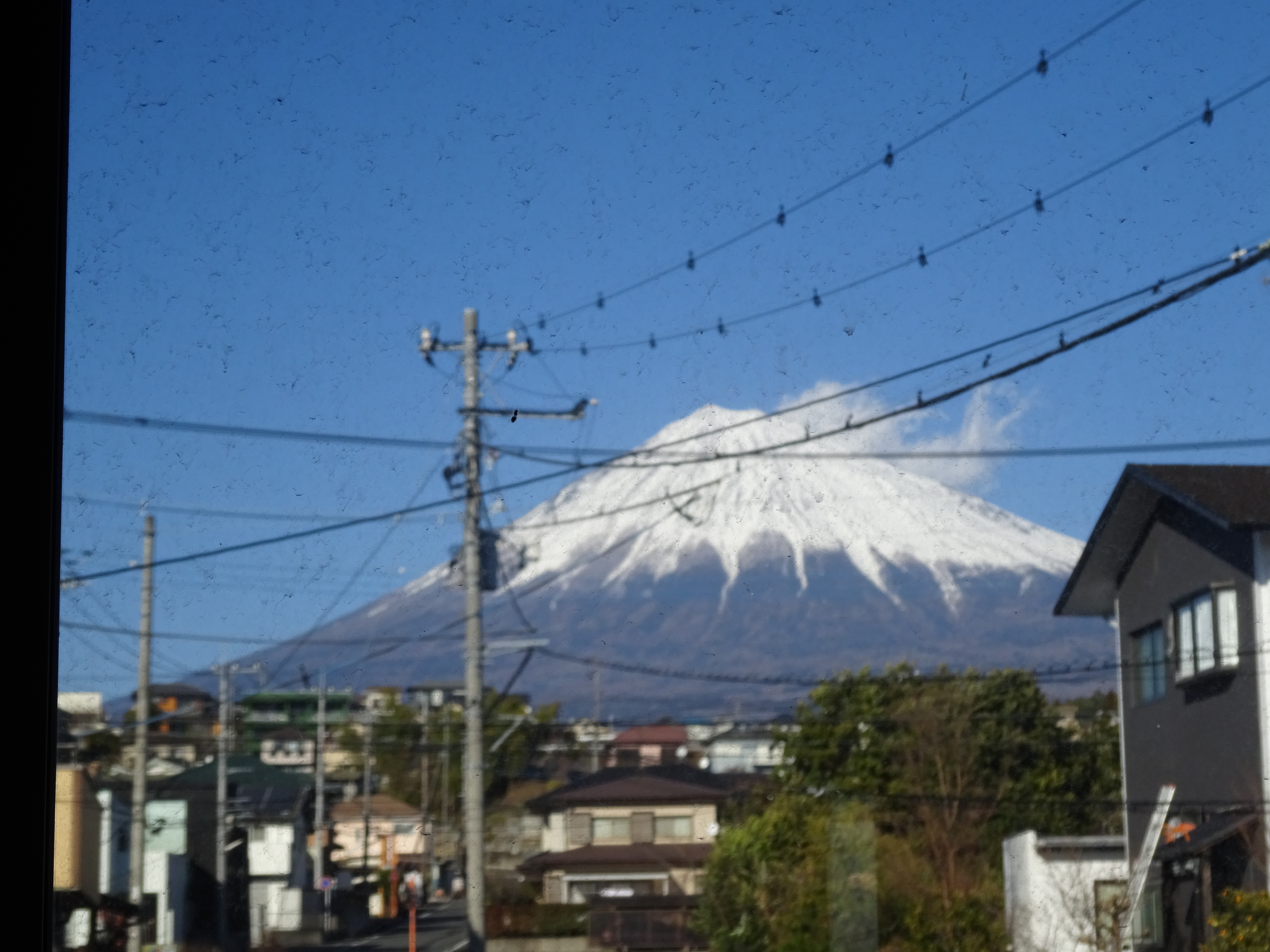富士宮市小泉にデザイナーズハウス登場！！