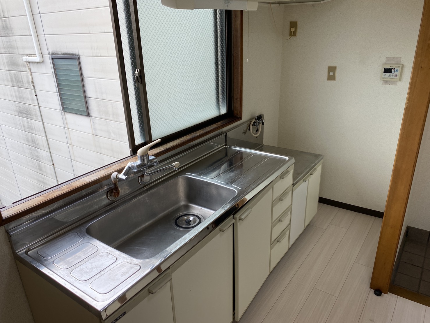 元町JUNマンション　302号室