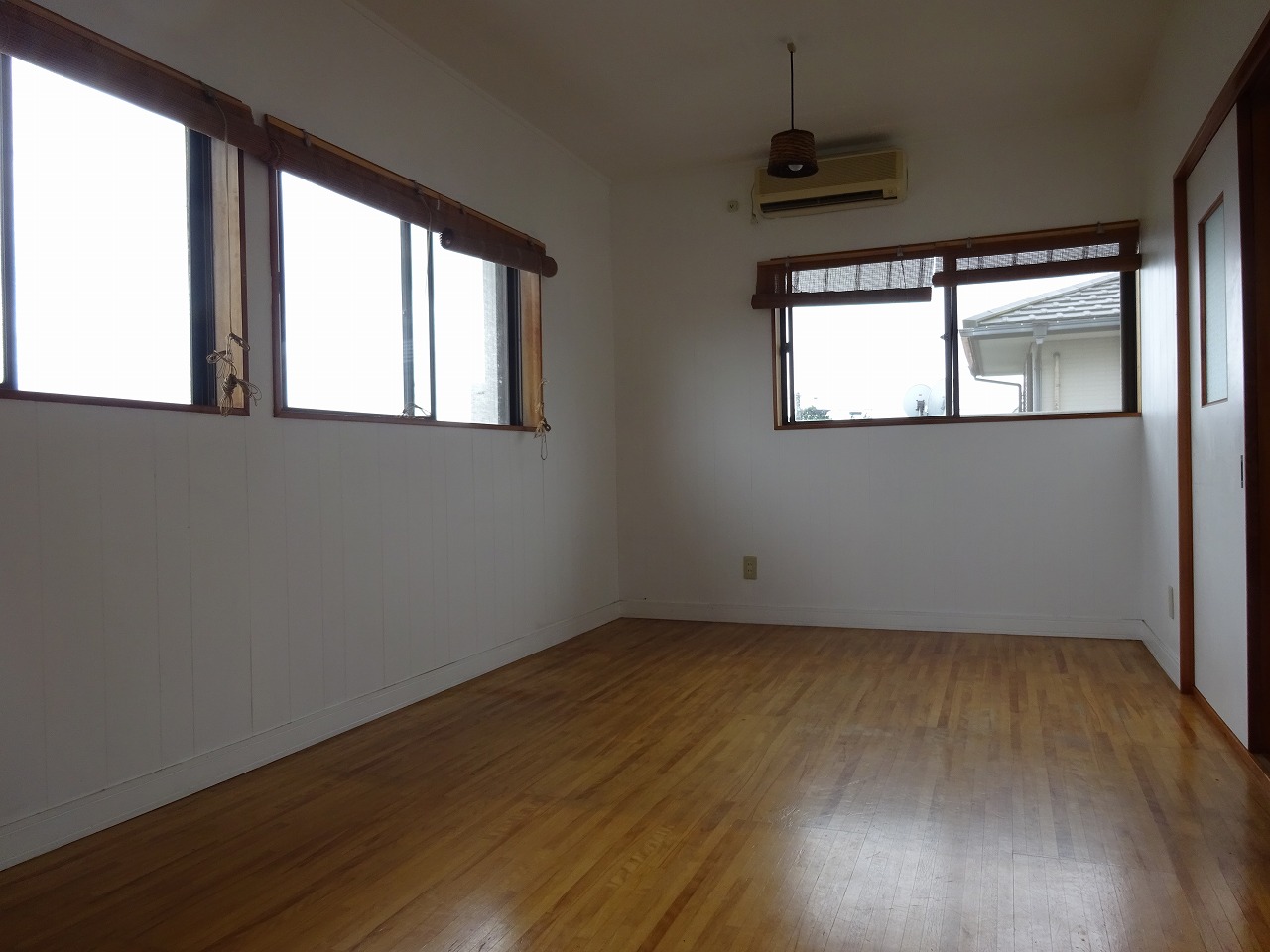 富士市大渕　ログハウス風中古住宅