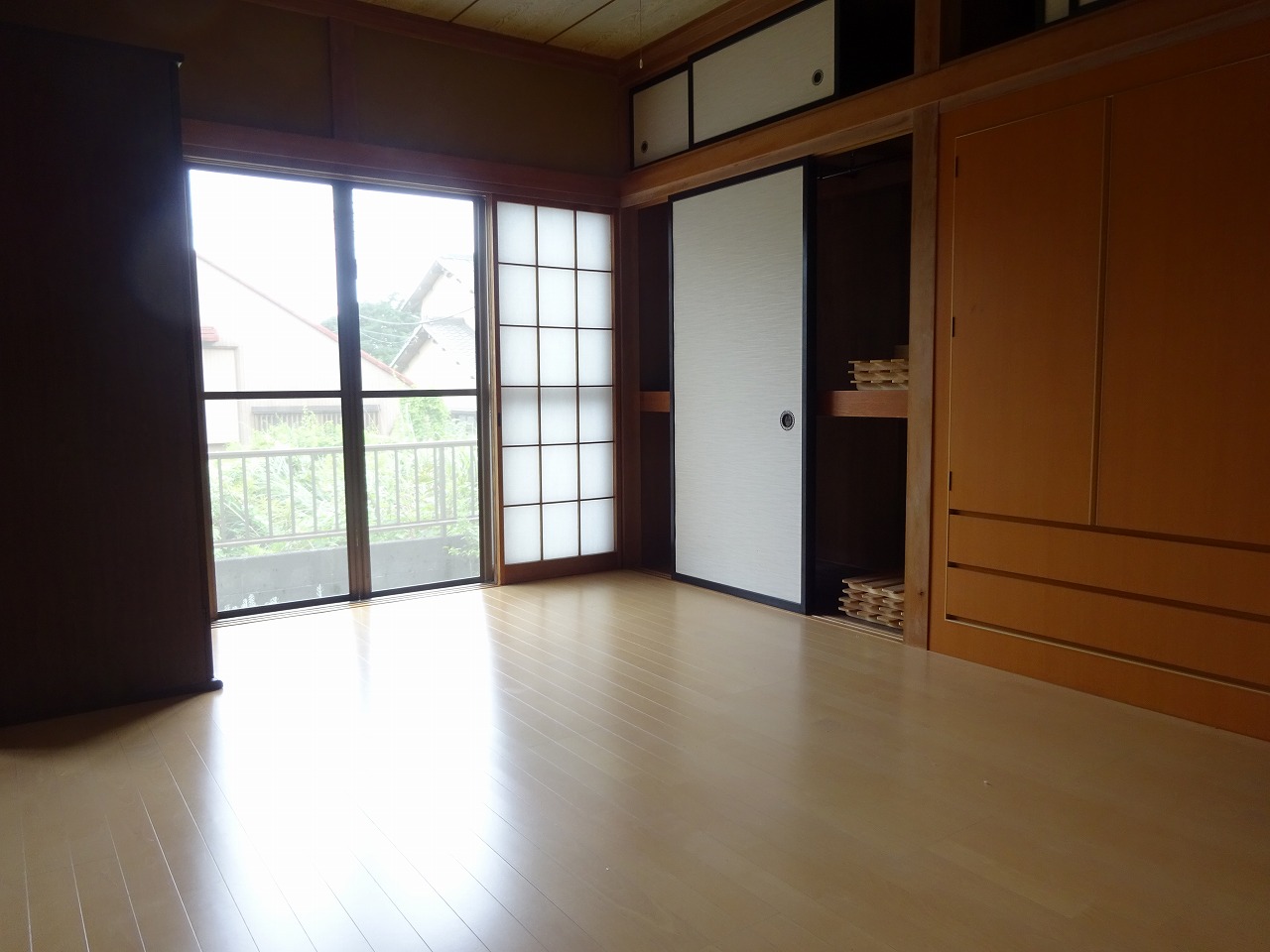 富士市大渕　ログハウス風中古住宅