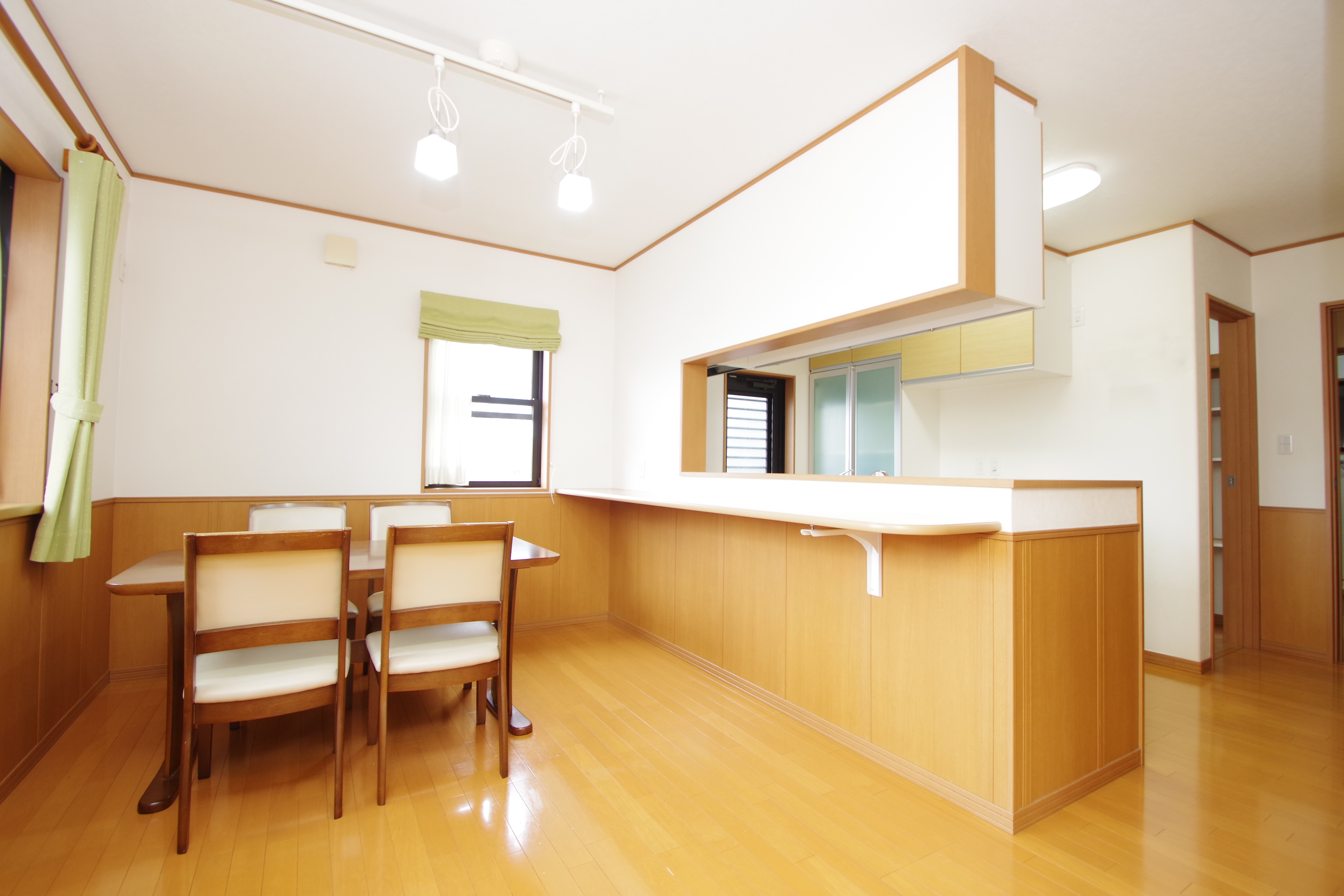 万野原新田に見どころ満載の、築浅デザイナーズハウス登場です！！