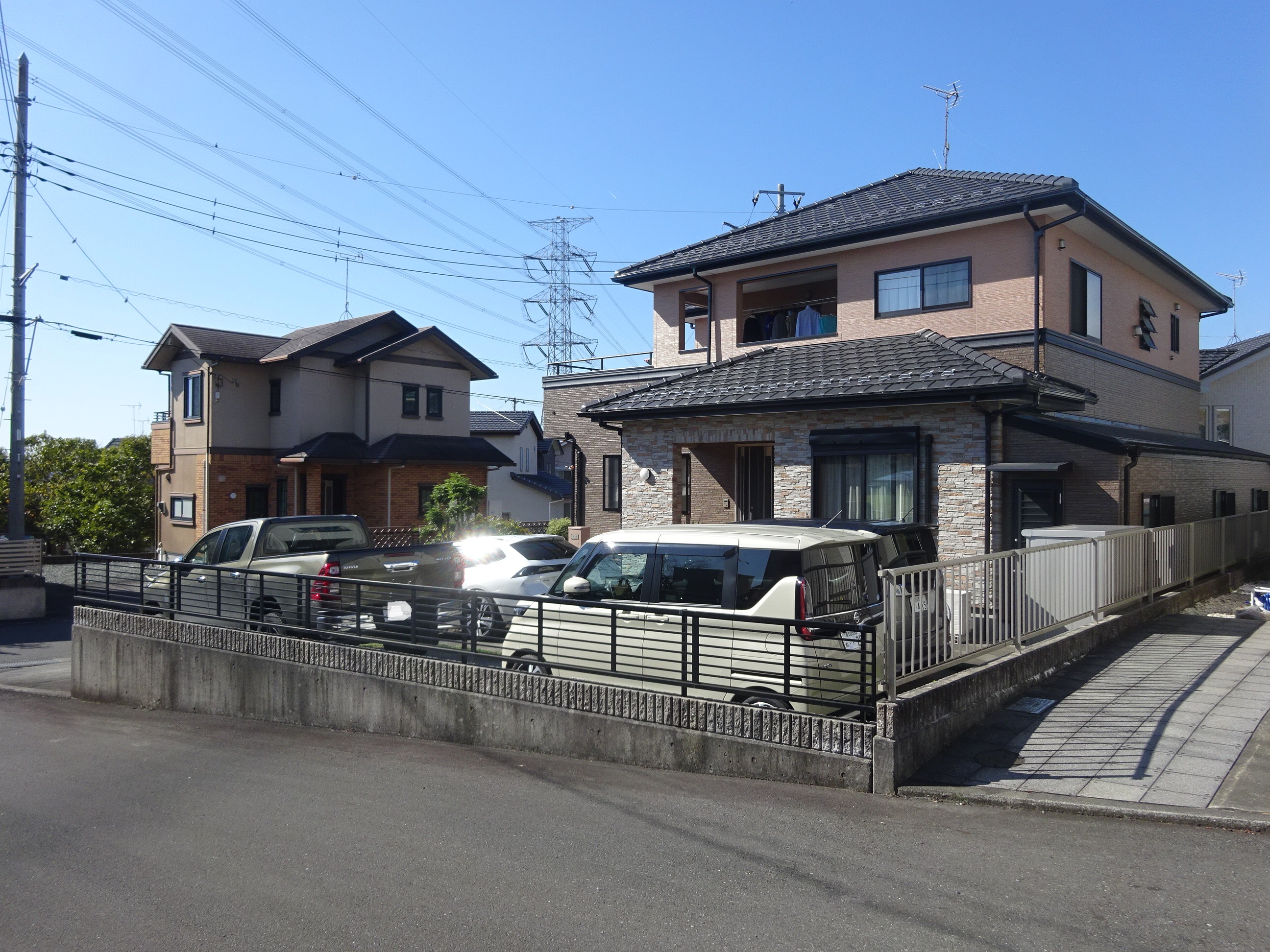 万野原新田に見どころ満載の、築浅デザイナーズハウス登場です！！