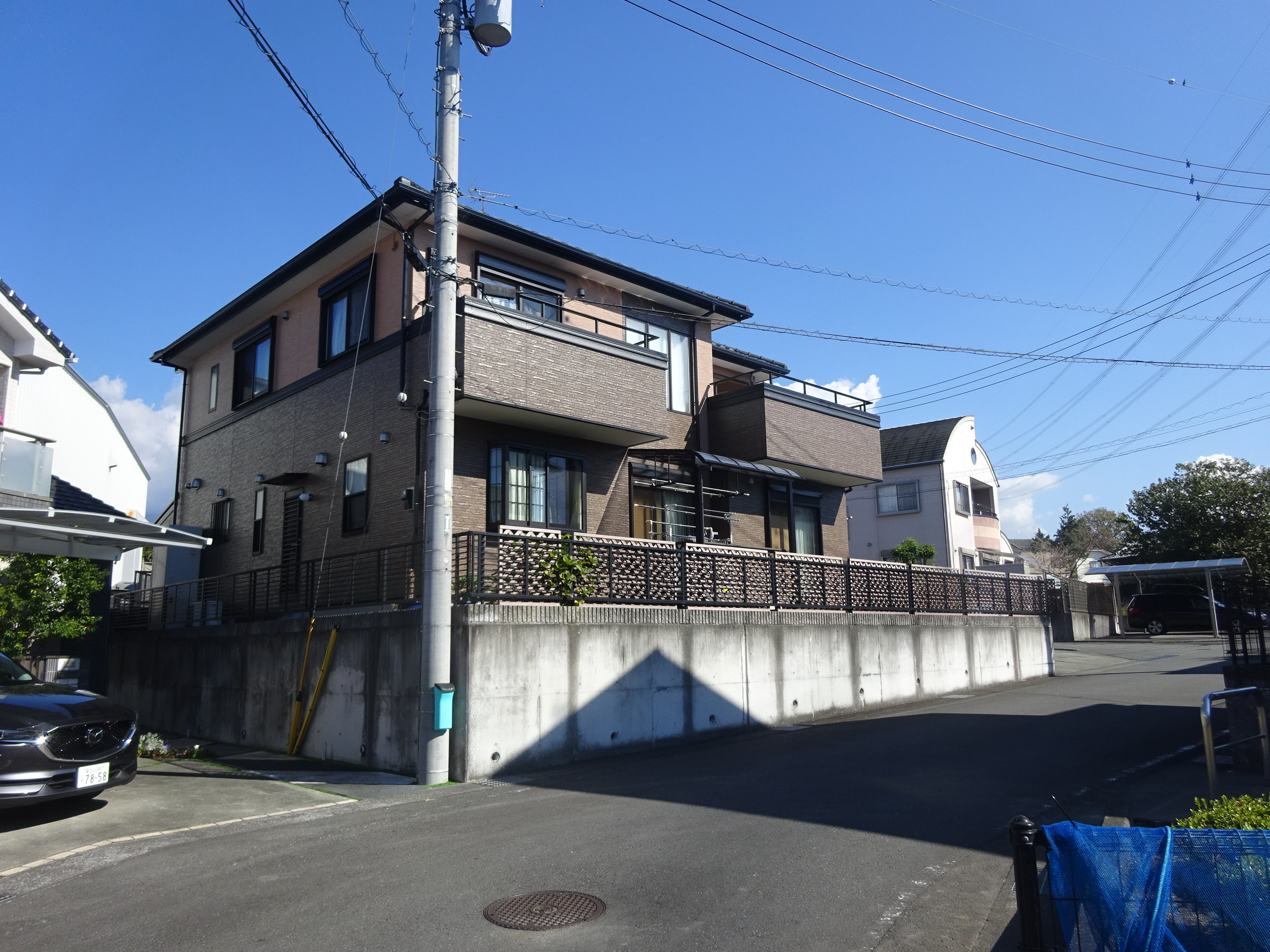 万野原新田に見どころ満載の、築浅デザイナーズハウス登場です！！