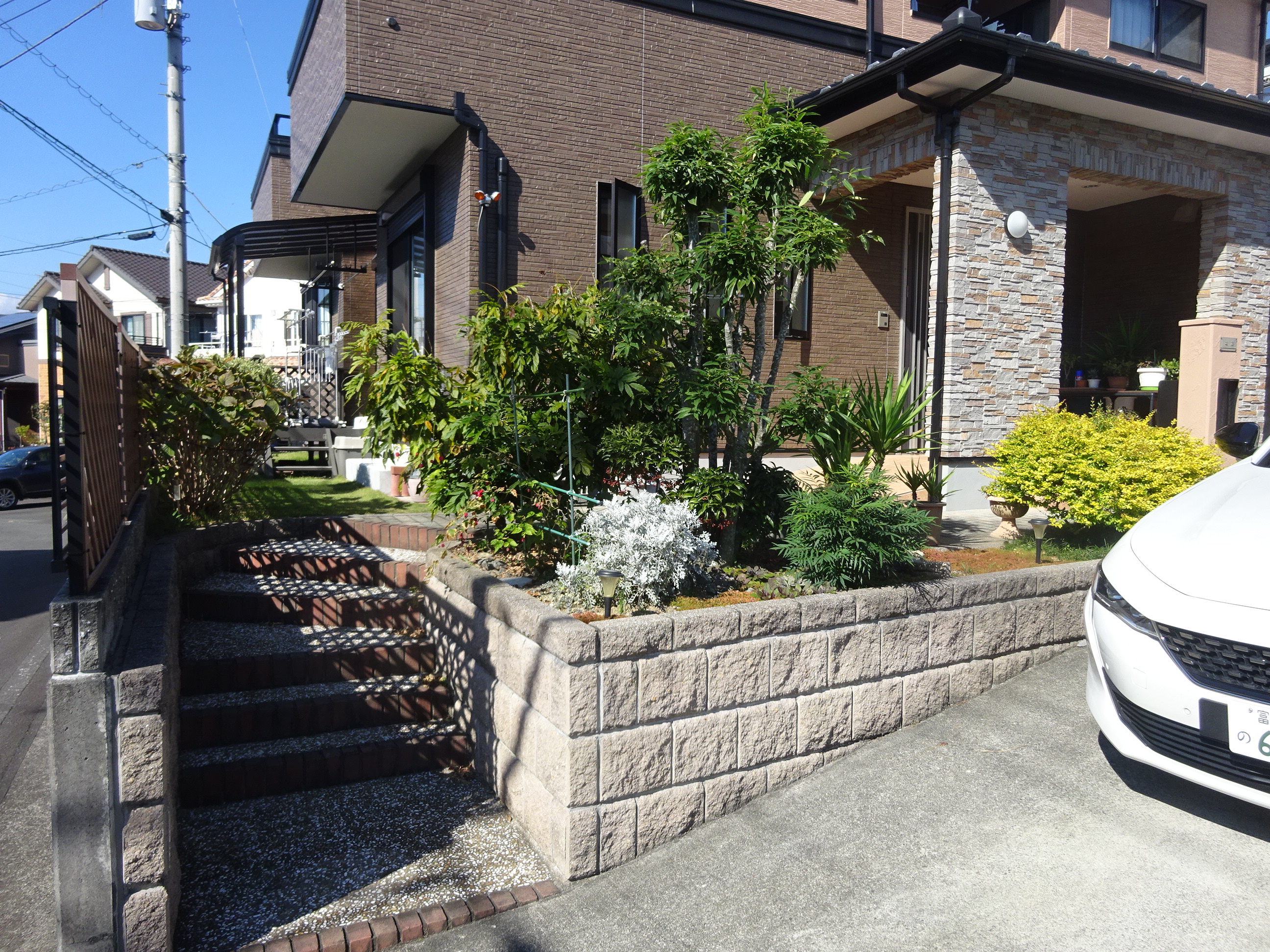 万野原新田に見どころ満載の、築浅デザイナーズハウス登場です！！