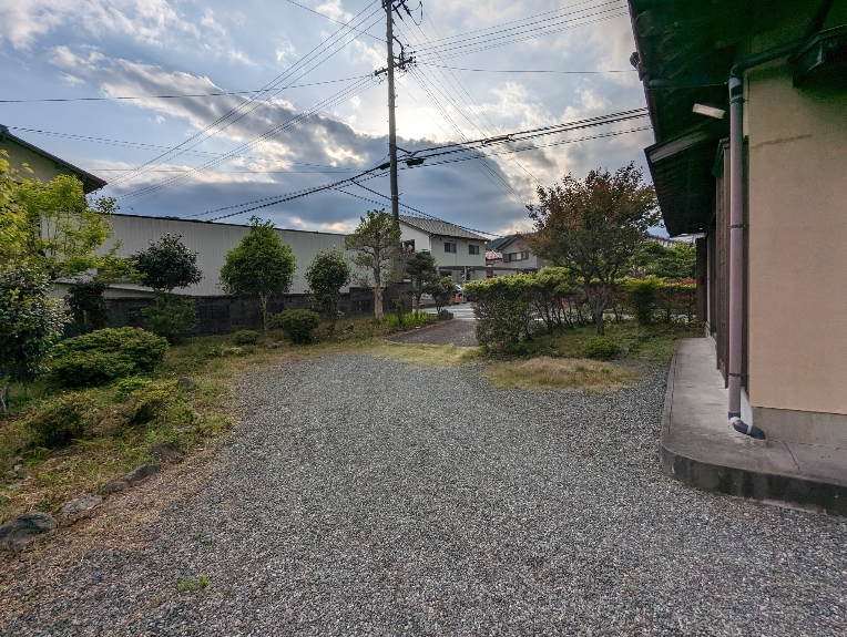 富士市南松野中古住宅