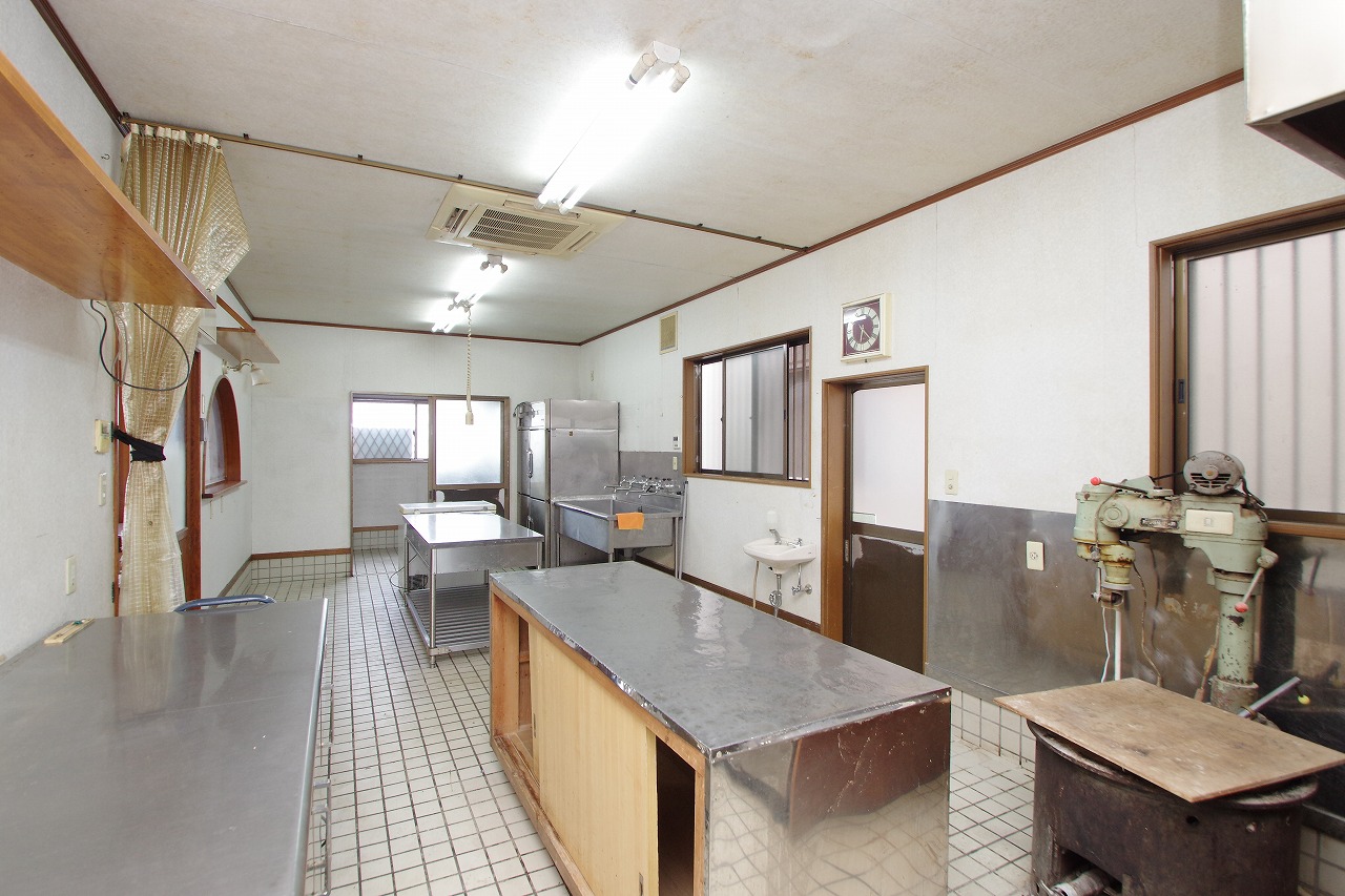 富士宮市朝日町店舗付き中古住宅