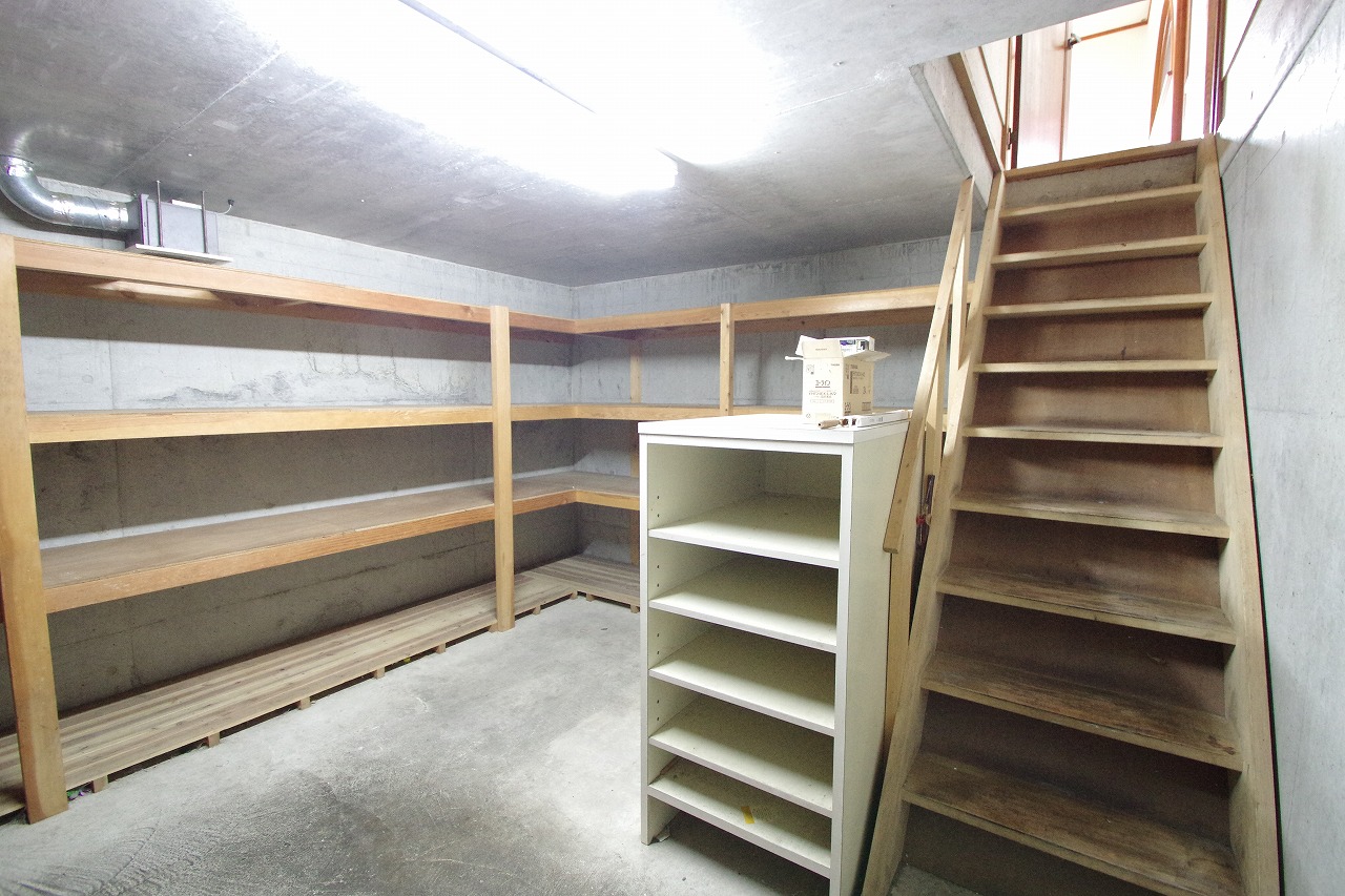 富士宮市朝日町店舗付き中古住宅