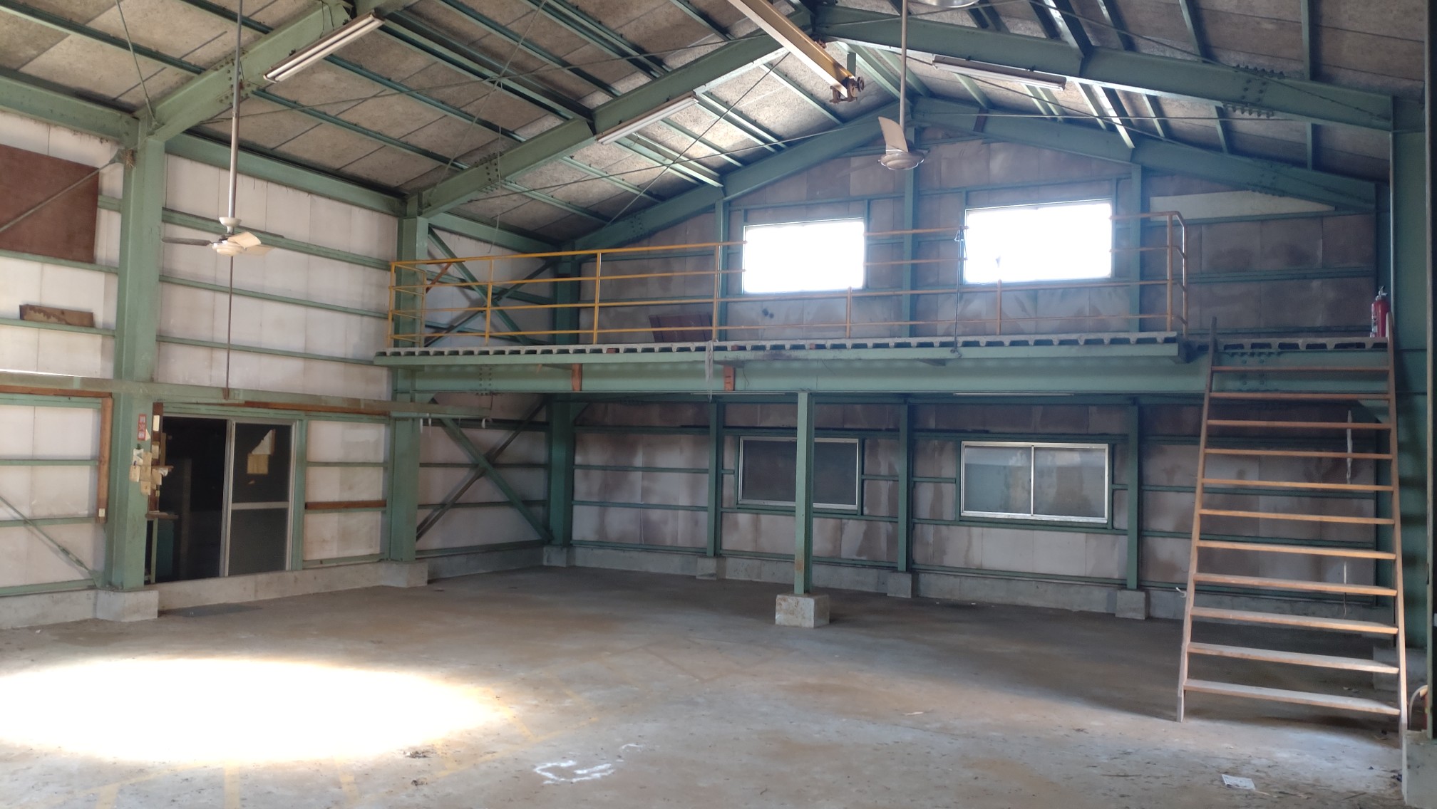 富士市中里スルガ賃貸倉庫