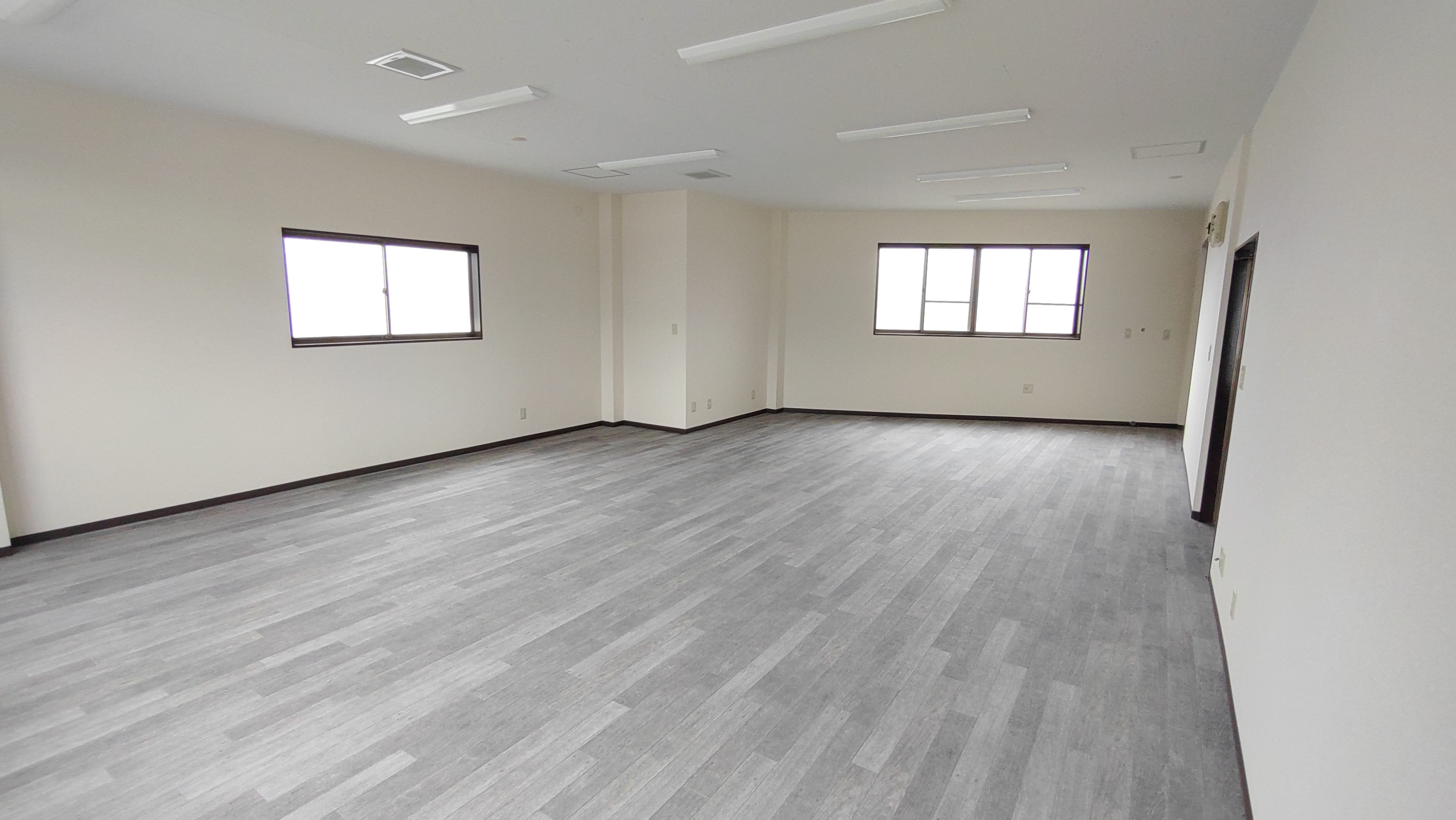 富士市天間複合テナント事務所