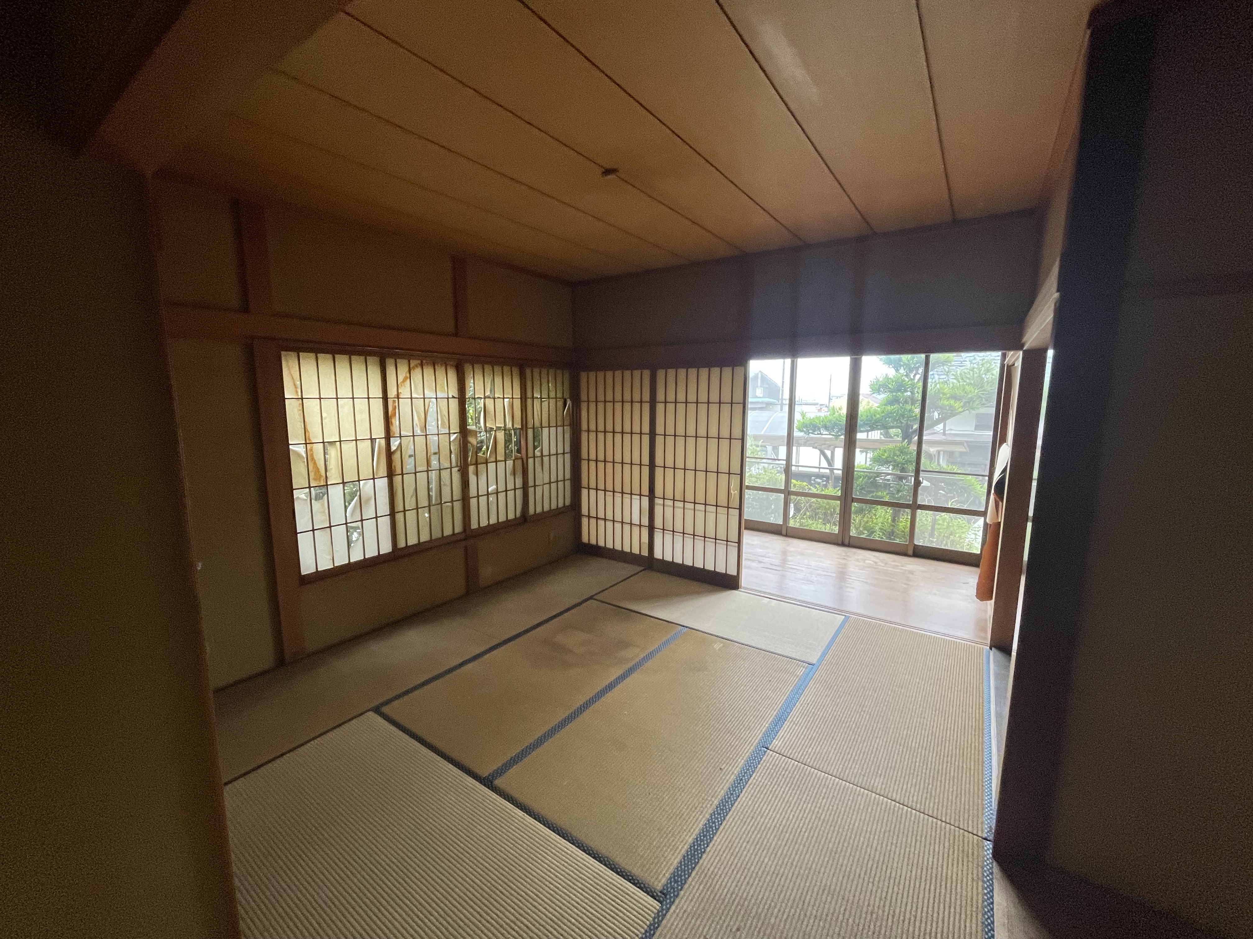 富士市厚原倉庫付き中古住宅